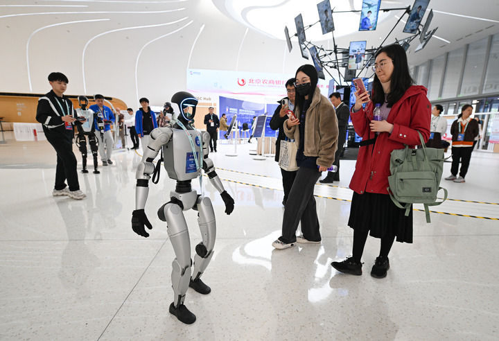 风雨洗礼中中国这些产业何以生长(图2)