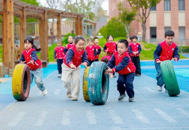 一年举行16万余场校内赛事85%以上学生参与其中这个县的体育怎么这么”嗨“!(图1) 一年举行16万余场校内赛事85%以上学生参与其中这个县的体育怎么这么”嗨“!(图1)
