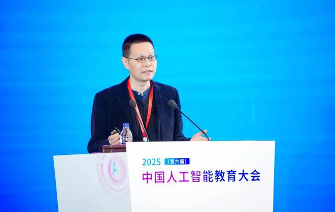 助力教育数智化转型|中软国际教育亮相2025(第六届)中国人工智能大会(图3) 助力教育数智化转型|中软国际教育亮相2025(第六届)中国人工智能大会(图3)