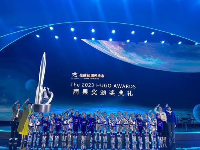 从《星际穿越》到DeepSeek：成都这所创新学校用“爱智慧”拥抱AI教育新时代(图5)