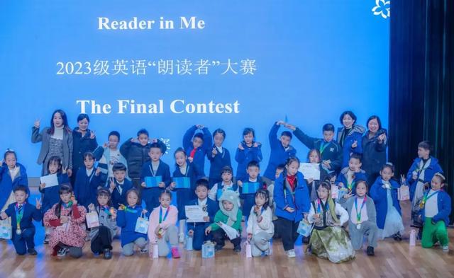 从《星际穿越》到DeepSeek：成都这所创新学校用“爱智慧”拥抱AI教育新时代(图16)