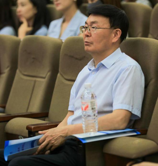 郑州科技学院2025年度青年教师课堂教学技能竞赛落幕(图1)