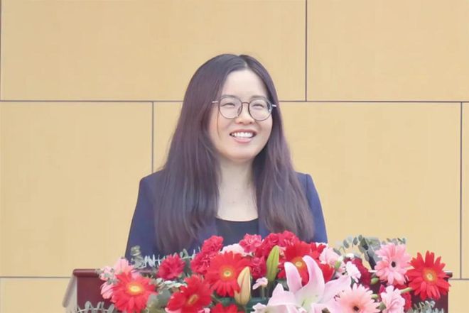 “2025北京市中小学加快推进教育数字化和人工智能教育的路径与策略校长论坛”成功举办(图12) “2025北京市中小学加快推进教育数字化和人工智能教育的路径与策略校长论坛”成功举办(图12)