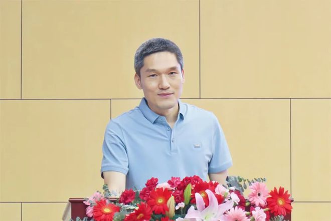 “2025北京市中小学加快推进教育数字化和人工智能教育的路径与策略校长论坛”成功举办(图7) “2025北京市中小学加快推进教育数字化和人工智能教育的路径与策略校长论坛”成功举办(图7)