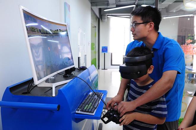 长宁区教育局局长赵佳然：AI添翼——长宁“活力教育”焕新成长(图1)