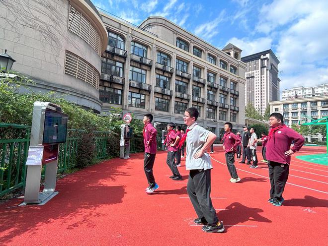 长宁区教育局局长赵佳然：AI添翼——长宁“活力教育”焕新成长(图2)