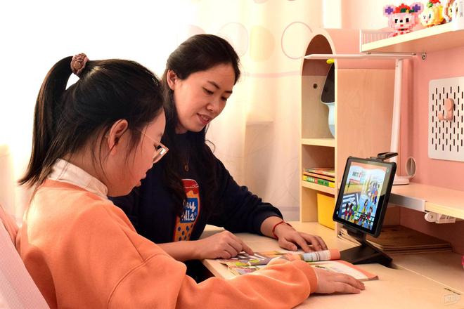 2025年中小学AI教育软件全榜单!这款工具让孩子玩着学人工智能(图1) 2025年中小学AI教育软件全榜单!这款工具让孩子玩着学人工智能(图1)